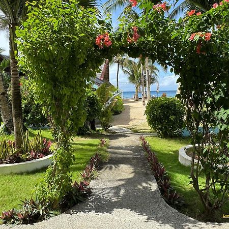 Lanas Beach Resort Carabao Island San Jose  Exterior photo